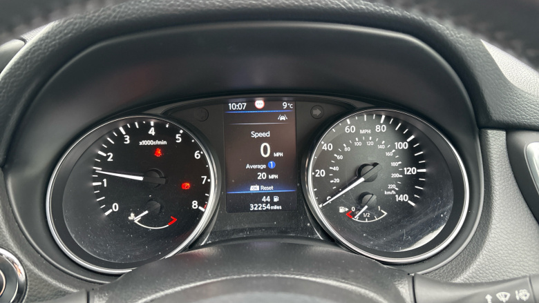 Nissan Qashqai 1.3 DiG-T Tekna 5dr Petrol Hatchback